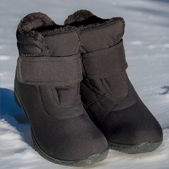 Propet Madi Ankle Boot Strap Black Nylon Waterproof Womens Size 9.5 WBXO23N $80 - Picture 1 of 12